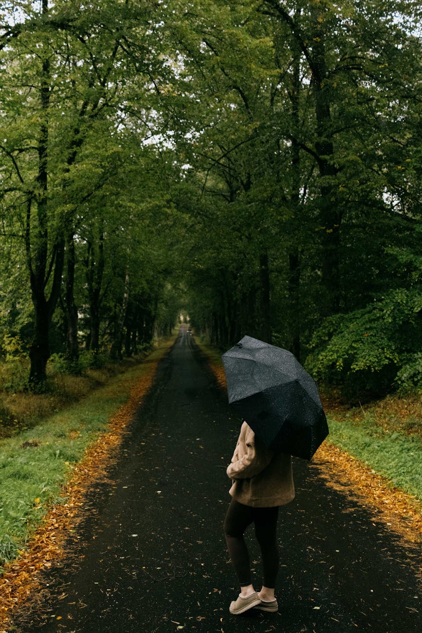 Embrace Autumn: How to Stay Active and Cosy